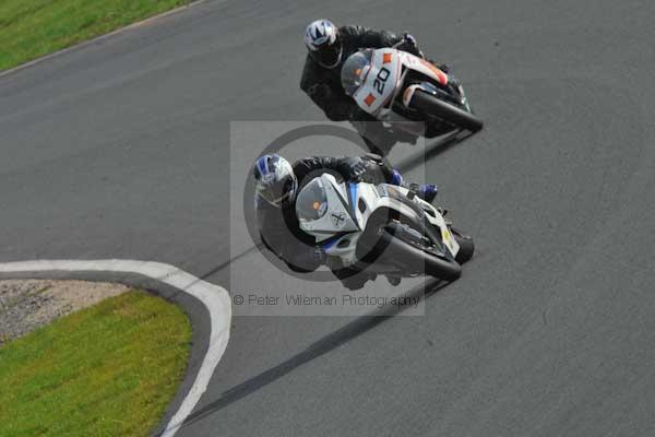 Mallory park Leicestershire;Mallory park photographs;Motorcycle action photographs;Trackday digital images;event digital images;eventdigitalimages;mallory park;no limits trackday;peter wileman photography;trackday;trackday photos