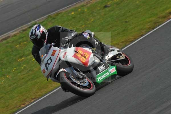 Mallory park Leicestershire;Mallory park photographs;Motorcycle action photographs;Trackday digital images;event digital images;eventdigitalimages;mallory park;no limits trackday;peter wileman photography;trackday;trackday photos