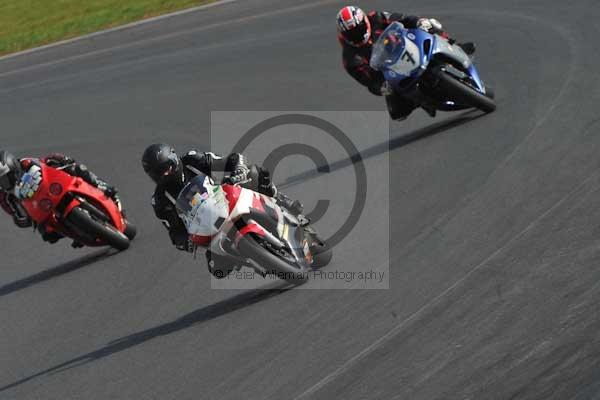 Mallory park Leicestershire;Mallory park photographs;Motorcycle action photographs;Trackday digital images;event digital images;eventdigitalimages;mallory park;no limits trackday;peter wileman photography;trackday;trackday photos