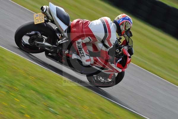 Mallory park Leicestershire;Mallory park photographs;Motorcycle action photographs;Trackday digital images;event digital images;eventdigitalimages;mallory park;no limits trackday;peter wileman photography;trackday;trackday photos