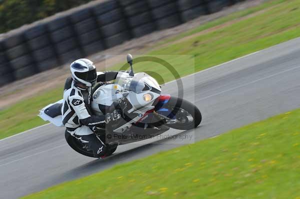 Mallory park Leicestershire;Mallory park photographs;Motorcycle action photographs;Trackday digital images;event digital images;eventdigitalimages;mallory park;no limits trackday;peter wileman photography;trackday;trackday photos