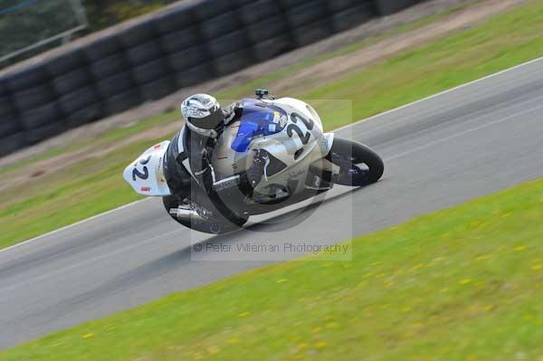 Mallory park Leicestershire;Mallory park photographs;Motorcycle action photographs;Trackday digital images;event digital images;eventdigitalimages;mallory park;no limits trackday;peter wileman photography;trackday;trackday photos