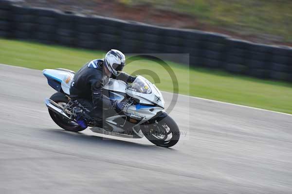 Mallory park Leicestershire;Mallory park photographs;Motorcycle action photographs;Trackday digital images;event digital images;eventdigitalimages;mallory park;no limits trackday;peter wileman photography;trackday;trackday photos