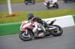 Mallory-park-Leicestershire;Mallory-park-photographs;Motorcycle-action-photographs;Trackday-digital-images;event-digital-images;eventdigitalimages;mallory-park;no-limits-trackday;peter-wileman-photography;trackday;trackday-photos