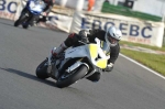 Mallory-park-Leicestershire;Mallory-park-photographs;Motorcycle-action-photographs;Trackday-digital-images;event-digital-images;eventdigitalimages;mallory-park;no-limits-trackday;peter-wileman-photography;trackday;trackday-photos