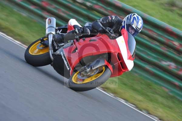 Mallory park Leicestershire;Mallory park photographs;Motorcycle action photographs;Trackday digital images;event digital images;eventdigitalimages;mallory park;no limits trackday;peter wileman photography;trackday;trackday photos