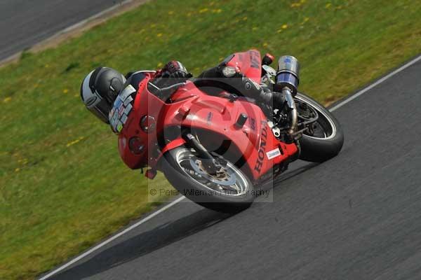 Mallory park Leicestershire;Mallory park photographs;Motorcycle action photographs;Trackday digital images;event digital images;eventdigitalimages;mallory park;no limits trackday;peter wileman photography;trackday;trackday photos