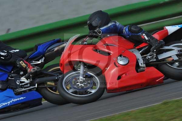 Mallory park Leicestershire;Mallory park photographs;Motorcycle action photographs;Trackday digital images;event digital images;eventdigitalimages;mallory park;no limits trackday;peter wileman photography;trackday;trackday photos