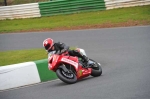 Mallory-park-Leicestershire;Mallory-park-photographs;Motorcycle-action-photographs;Trackday-digital-images;event-digital-images;eventdigitalimages;mallory-park;no-limits-trackday;peter-wileman-photography;trackday;trackday-photos