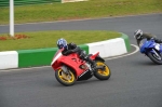 Mallory-park-Leicestershire;Mallory-park-photographs;Motorcycle-action-photographs;Trackday-digital-images;event-digital-images;eventdigitalimages;mallory-park;no-limits-trackday;peter-wileman-photography;trackday;trackday-photos