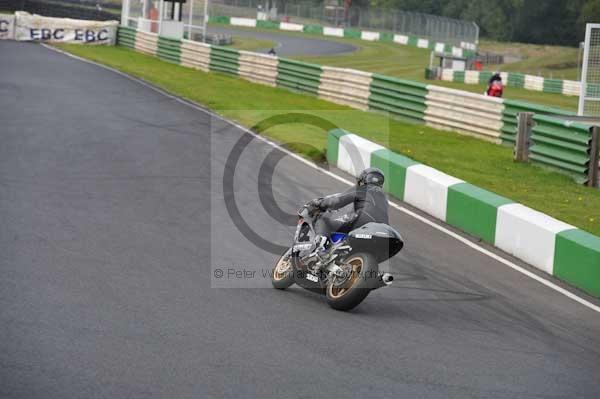 Mallory park Leicestershire;Mallory park photographs;Motorcycle action photographs;Trackday digital images;event digital images;eventdigitalimages;mallory park;no limits trackday;peter wileman photography;trackday;trackday photos