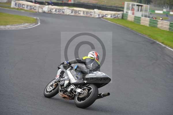 Mallory park Leicestershire;Mallory park photographs;Motorcycle action photographs;Trackday digital images;event digital images;eventdigitalimages;mallory park;no limits trackday;peter wileman photography;trackday;trackday photos