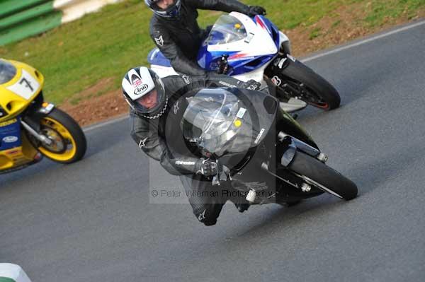 Mallory park Leicestershire;Mallory park photographs;Motorcycle action photographs;Trackday digital images;event digital images;eventdigitalimages;mallory park;no limits trackday;peter wileman photography;trackday;trackday photos