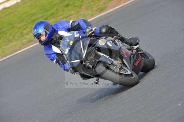 Mallory park Leicestershire;Mallory park photographs;Motorcycle action photographs;Trackday digital images;event digital images;eventdigitalimages;mallory park;no limits trackday;peter wileman photography;trackday;trackday photos