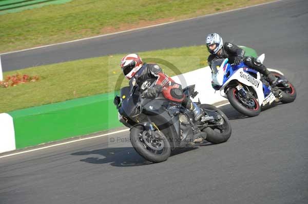 Mallory park Leicestershire;Mallory park photographs;Motorcycle action photographs;Trackday digital images;event digital images;eventdigitalimages;mallory park;no limits trackday;peter wileman photography;trackday;trackday photos