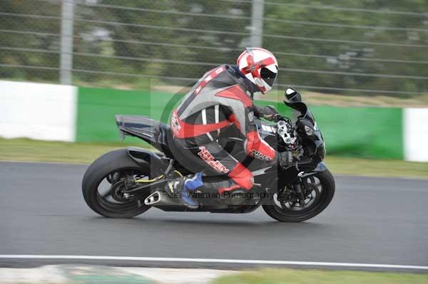 Mallory park Leicestershire;Mallory park photographs;Motorcycle action photographs;Trackday digital images;event digital images;eventdigitalimages;mallory park;no limits trackday;peter wileman photography;trackday;trackday photos