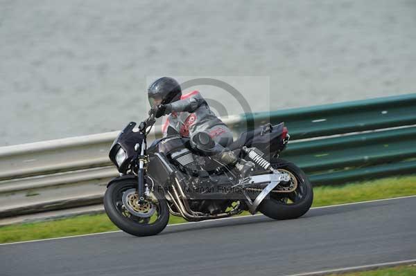 Mallory park Leicestershire;Mallory park photographs;Motorcycle action photographs;Trackday digital images;event digital images;eventdigitalimages;mallory park;no limits trackday;peter wileman photography;trackday;trackday photos