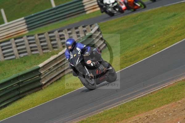 Mallory park Leicestershire;Mallory park photographs;Motorcycle action photographs;Trackday digital images;event digital images;eventdigitalimages;mallory park;no limits trackday;peter wileman photography;trackday;trackday photos