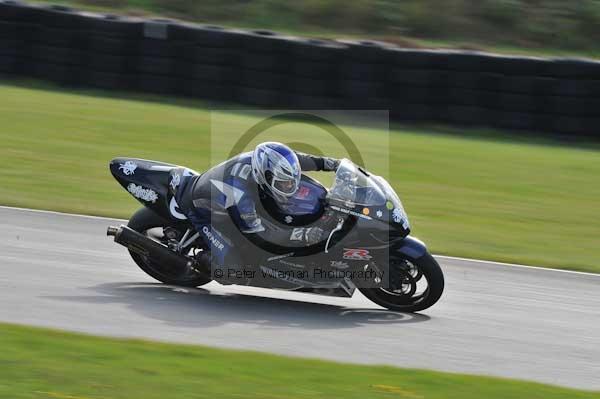 Mallory park Leicestershire;Mallory park photographs;Motorcycle action photographs;Trackday digital images;event digital images;eventdigitalimages;mallory park;no limits trackday;peter wileman photography;trackday;trackday photos