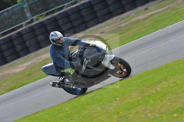 Mallory park Leicestershire;Mallory park photographs;Motorcycle action photographs;Trackday digital images;event digital images;eventdigitalimages;mallory park;no limits trackday;peter wileman photography;trackday;trackday photos