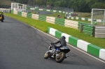 Mallory-park-Leicestershire;Mallory-park-photographs;Motorcycle-action-photographs;Trackday-digital-images;event-digital-images;eventdigitalimages;mallory-park;no-limits-trackday;peter-wileman-photography;trackday;trackday-photos