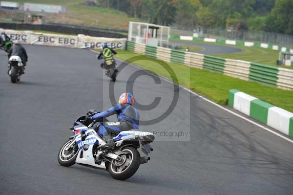 Mallory park Leicestershire;Mallory park photographs;Motorcycle action photographs;Trackday digital images;event digital images;eventdigitalimages;mallory park;no limits trackday;peter wileman photography;trackday;trackday photos