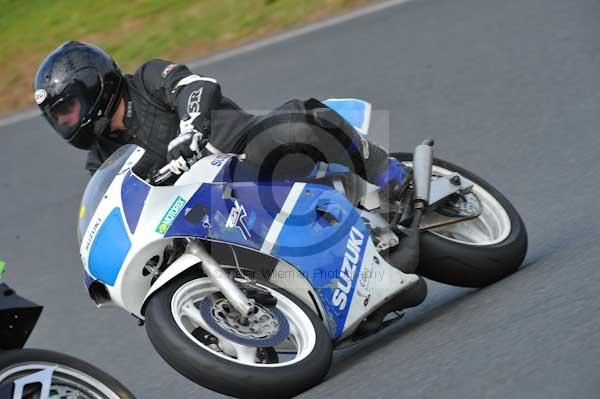 Mallory park Leicestershire;Mallory park photographs;Motorcycle action photographs;Trackday digital images;event digital images;eventdigitalimages;mallory park;no limits trackday;peter wileman photography;trackday;trackday photos