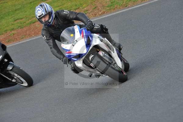 Mallory park Leicestershire;Mallory park photographs;Motorcycle action photographs;Trackday digital images;event digital images;eventdigitalimages;mallory park;no limits trackday;peter wileman photography;trackday;trackday photos