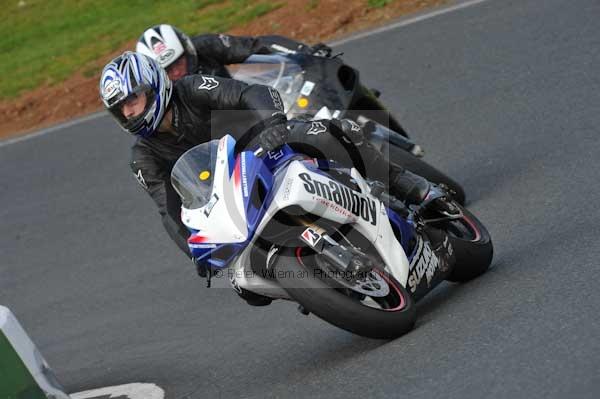 Mallory park Leicestershire;Mallory park photographs;Motorcycle action photographs;Trackday digital images;event digital images;eventdigitalimages;mallory park;no limits trackday;peter wileman photography;trackday;trackday photos