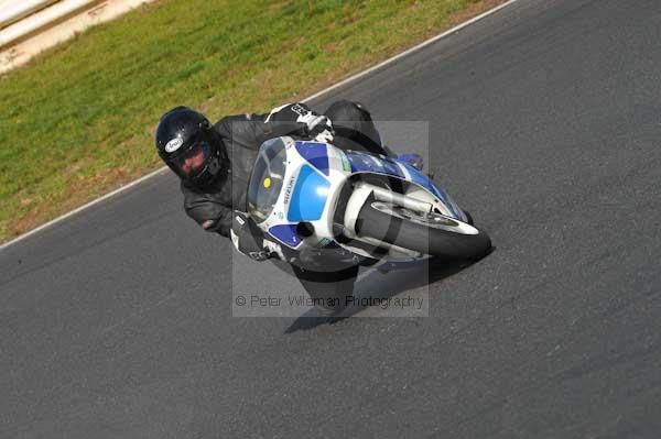 Mallory park Leicestershire;Mallory park photographs;Motorcycle action photographs;Trackday digital images;event digital images;eventdigitalimages;mallory park;no limits trackday;peter wileman photography;trackday;trackday photos