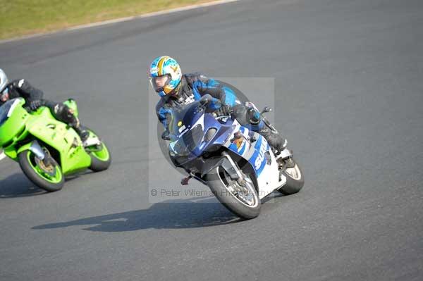 Mallory park Leicestershire;Mallory park photographs;Motorcycle action photographs;Trackday digital images;event digital images;eventdigitalimages;mallory park;no limits trackday;peter wileman photography;trackday;trackday photos