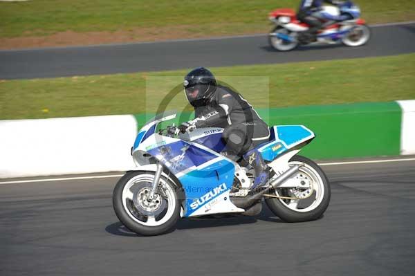 Mallory park Leicestershire;Mallory park photographs;Motorcycle action photographs;Trackday digital images;event digital images;eventdigitalimages;mallory park;no limits trackday;peter wileman photography;trackday;trackday photos