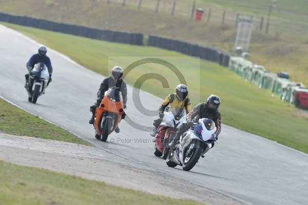 Mallory park Leicestershire;Mallory park photographs;Motorcycle action photographs;Trackday digital images;event digital images;eventdigitalimages;mallory park;no limits trackday;peter wileman photography;trackday;trackday photos