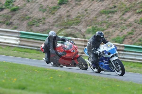 Mallory park Leicestershire;Mallory park photographs;Motorcycle action photographs;Trackday digital images;event digital images;eventdigitalimages;mallory park;no limits trackday;peter wileman photography;trackday;trackday photos