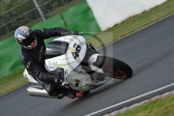 Mallory park Leicestershire;Mallory park photographs;Motorcycle action photographs;Trackday digital images;event digital images;eventdigitalimages;mallory park;no limits trackday;peter wileman photography;trackday;trackday photos