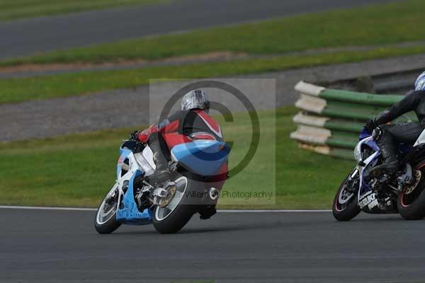 Mallory park Leicestershire;Mallory park photographs;Motorcycle action photographs;Trackday digital images;event digital images;eventdigitalimages;mallory park;no limits trackday;peter wileman photography;trackday;trackday photos