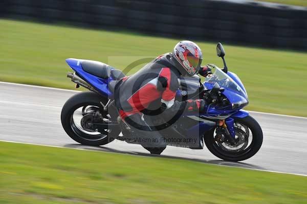 Mallory park Leicestershire;Mallory park photographs;Motorcycle action photographs;Trackday digital images;event digital images;eventdigitalimages;mallory park;no limits trackday;peter wileman photography;trackday;trackday photos