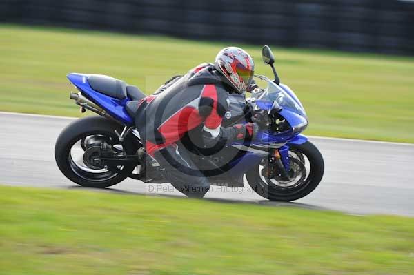 Mallory park Leicestershire;Mallory park photographs;Motorcycle action photographs;Trackday digital images;event digital images;eventdigitalimages;mallory park;no limits trackday;peter wileman photography;trackday;trackday photos