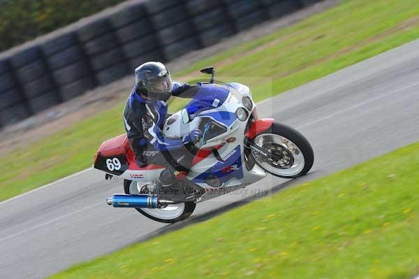 Mallory park Leicestershire;Mallory park photographs;Motorcycle action photographs;Trackday digital images;event digital images;eventdigitalimages;mallory park;no limits trackday;peter wileman photography;trackday;trackday photos