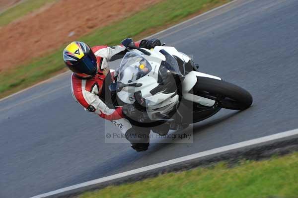 Mallory park Leicestershire;Mallory park photographs;Motorcycle action photographs;Trackday digital images;event digital images;eventdigitalimages;mallory park;no limits trackday;peter wileman photography;trackday;trackday photos