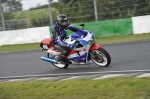 Mallory-park-Leicestershire;Mallory-park-photographs;Motorcycle-action-photographs;Trackday-digital-images;event-digital-images;eventdigitalimages;mallory-park;no-limits-trackday;peter-wileman-photography;trackday;trackday-photos