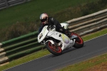 Mallory-park-Leicestershire;Mallory-park-photographs;Motorcycle-action-photographs;Trackday-digital-images;event-digital-images;eventdigitalimages;mallory-park;no-limits-trackday;peter-wileman-photography;trackday;trackday-photos