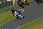 Mallory-park-Leicestershire;Mallory-park-photographs;Motorcycle-action-photographs;Trackday-digital-images;event-digital-images;eventdigitalimages;mallory-park;no-limits-trackday;peter-wileman-photography;trackday;trackday-photos