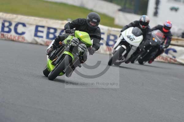 Mallory park Leicestershire;Mallory park photographs;Motorcycle action photographs;Trackday digital images;event digital images;eventdigitalimages;mallory park;no limits trackday;peter wileman photography;trackday;trackday photos