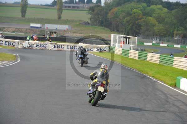 Mallory park Leicestershire;Mallory park photographs;Motorcycle action photographs;Trackday digital images;event digital images;eventdigitalimages;mallory park;no limits trackday;peter wileman photography;trackday;trackday photos