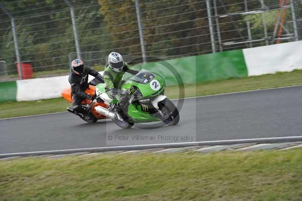 Mallory park Leicestershire;Mallory park photographs;Motorcycle action photographs;Trackday digital images;event digital images;eventdigitalimages;mallory park;no limits trackday;peter wileman photography;trackday;trackday photos