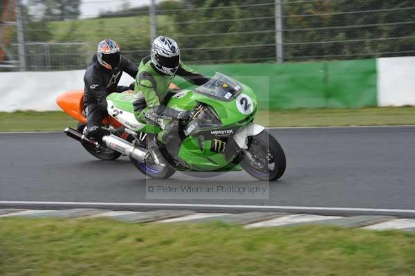 Mallory park Leicestershire;Mallory park photographs;Motorcycle action photographs;Trackday digital images;event digital images;eventdigitalimages;mallory park;no limits trackday;peter wileman photography;trackday;trackday photos