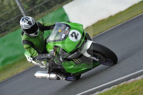 Mallory park Leicestershire;Mallory park photographs;Motorcycle action photographs;Trackday digital images;event digital images;eventdigitalimages;mallory park;no limits trackday;peter wileman photography;trackday;trackday photos