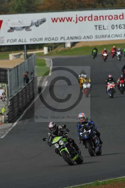 Mallory park Leicestershire;Mallory park photographs;Motorcycle action photographs;Trackday digital images;event digital images;eventdigitalimages;mallory park;no limits trackday;peter wileman photography;trackday;trackday photos