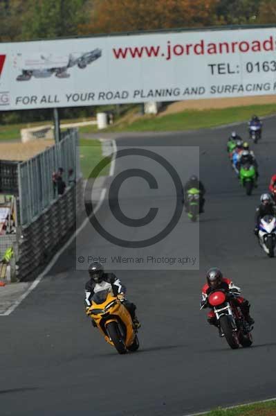 Mallory park Leicestershire;Mallory park photographs;Motorcycle action photographs;Trackday digital images;event digital images;eventdigitalimages;mallory park;no limits trackday;peter wileman photography;trackday;trackday photos